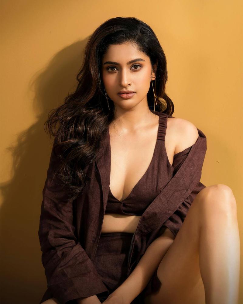 actress-tanya-looking-gorgeous